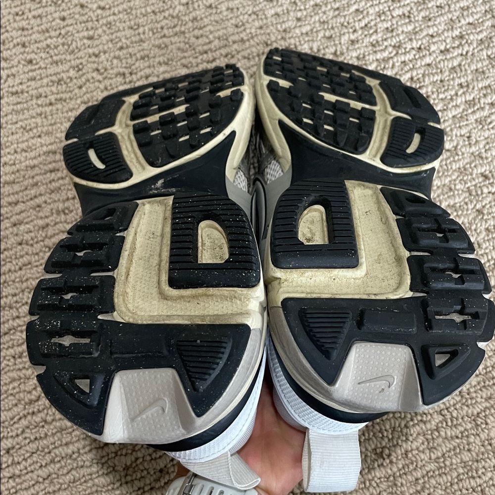 Nike V2K Run “Summit White Metallic Silver “ Women’s Shoes FD0736-100 - size 10 - Picture 5 of 6
